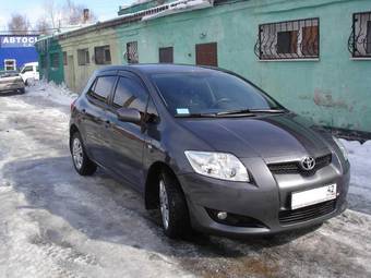 2008 Toyota Auris Photos