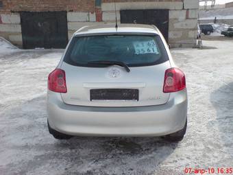 2008 Toyota Auris Photos