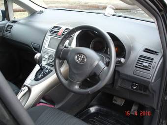 2008 Toyota Auris Wallpapers