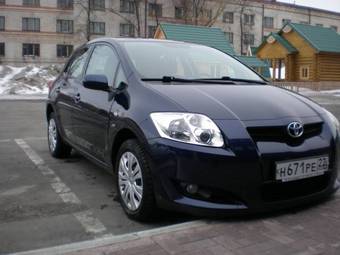 2008 Toyota Auris Pictures