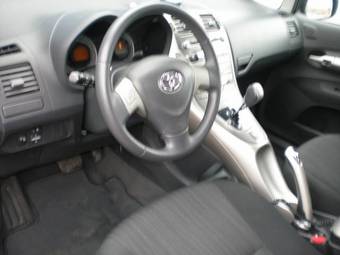 2008 Toyota Auris Pictures