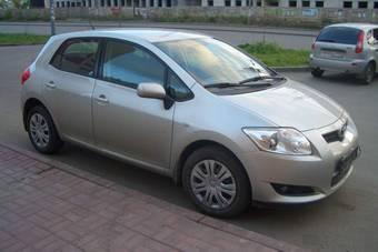 2008 Toyota Auris Photos