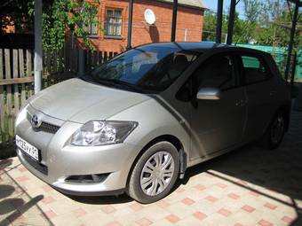 2008 Toyota Auris Pictures