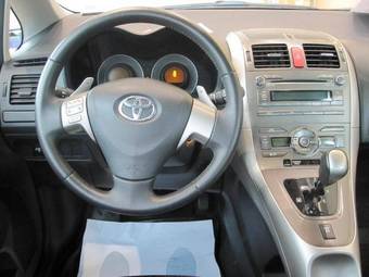 2008 Toyota Auris Images