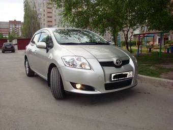 2008 Toyota Auris Pictures