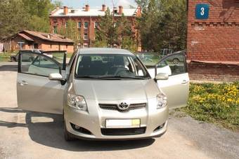 2008 Toyota Auris Pictures