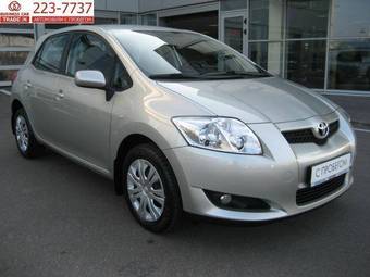 2009 Toyota Auris Photos