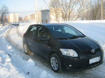 2009 Toyota Auris Photos