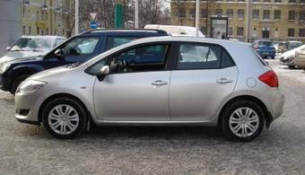 2009 Toyota Auris Photos