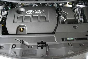 2009 Toyota Auris Photos