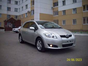 2009 Toyota Auris Pictures