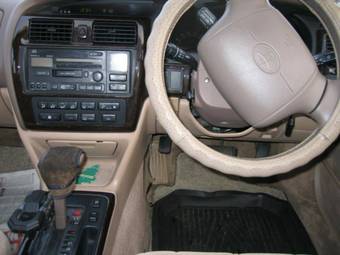 1995 Toyota Avalon Photos