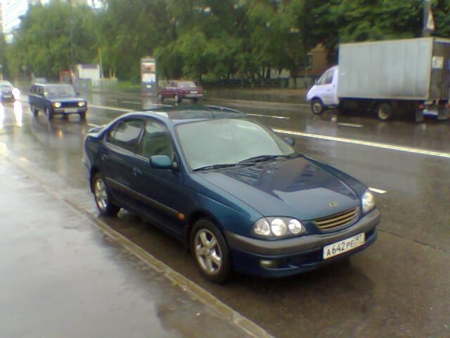 1998 Toyota Avensis