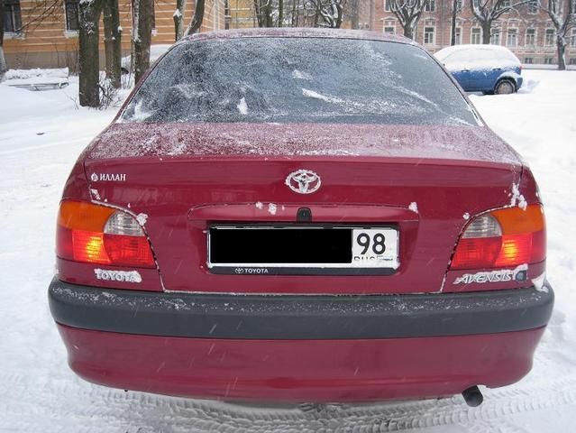1998 Toyota Avensis
