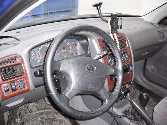 1998 Toyota Avensis