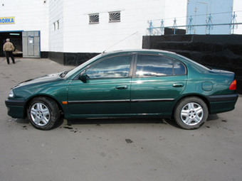 1998 Toyota Avensis Pictures