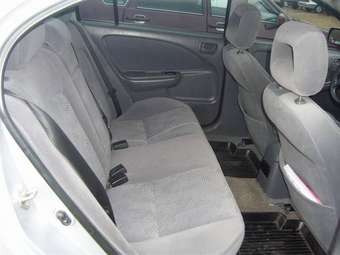 1998 Toyota Avensis Photos