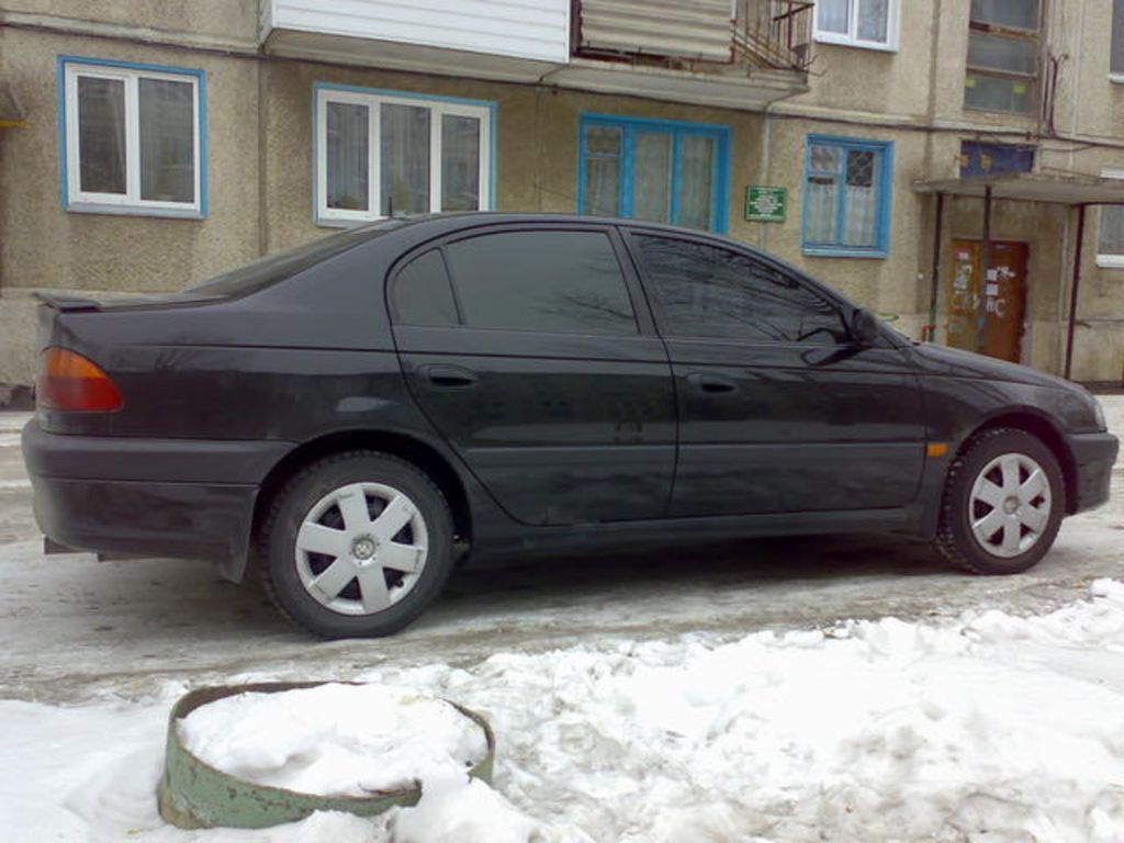 1999 Toyota Avensis