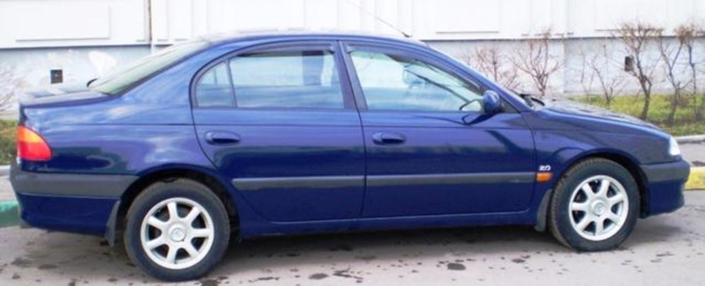 1999 Toyota Avensis