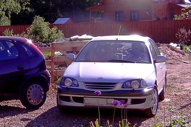 1999 Toyota Avensis