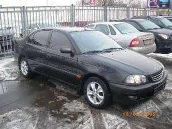 1999 Toyota Avensis Pictures