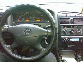 1999 Toyota Avensis Pics