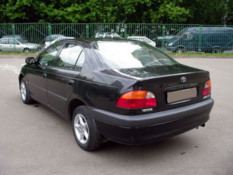 2000 Toyota Avensis For Sale