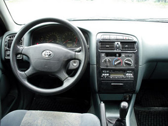 2000 Toyota Avensis Wallpapers