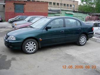 2001 Toyota Avensis