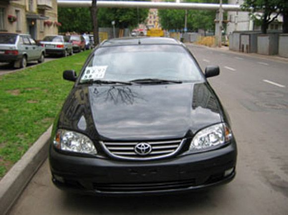 2001 Toyota Avensis