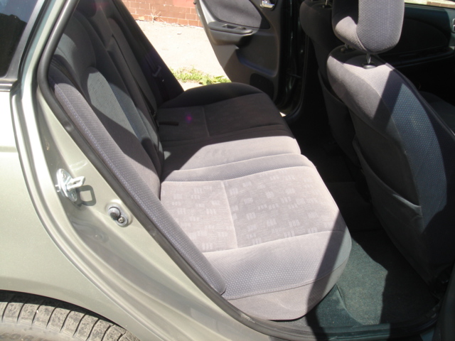 2001 Toyota Avensis