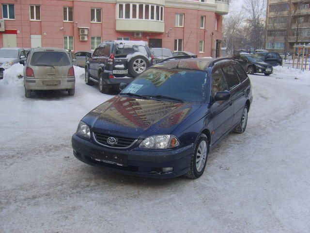 2001 Toyota Avensis