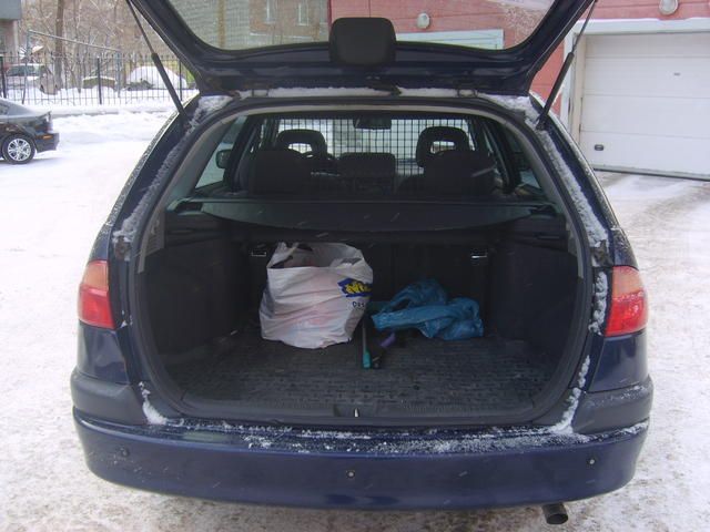 2001 Toyota Avensis