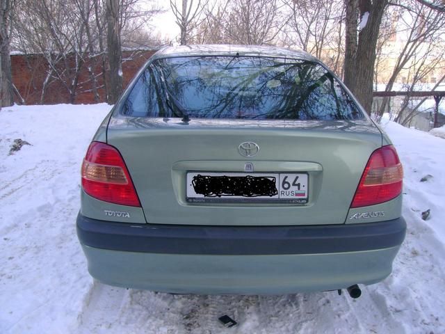 2001 Toyota Avensis