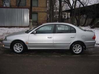 2002 Toyota Avensis