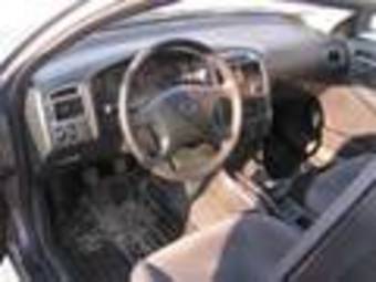 2002 Avensis
