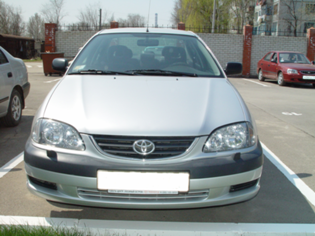 2002 Toyota Avensis