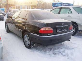 2002 Toyota Avensis Pictures