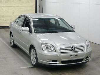 2003 Toyota Avensis Photos