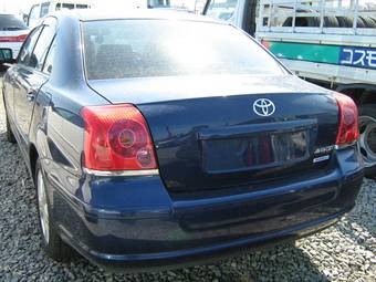2003 Toyota Avensis Photos