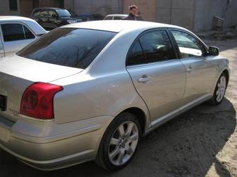 2003 Toyota Avensis Photos