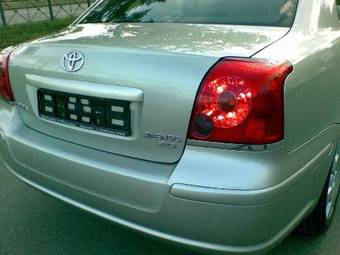 2003 Toyota Avensis Pics