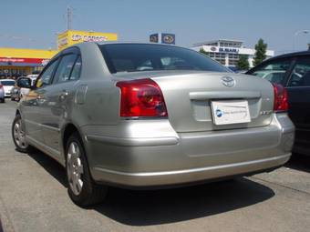 2003 Toyota Avensis Photos