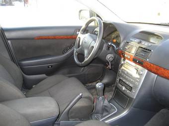 2003 Toyota Avensis Pictures