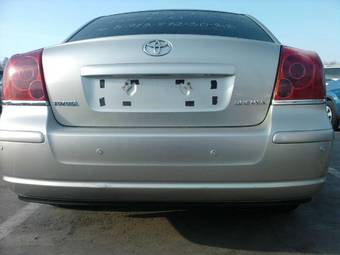 2003 Toyota Avensis Pictures
