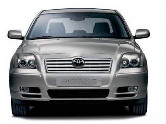 2003 Toyota Avensis Photos