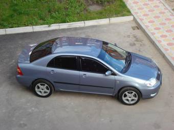 2003 Toyota Avensis Photos