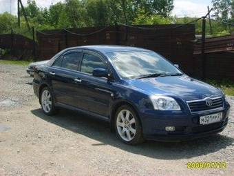 2003 Toyota Avensis Photos