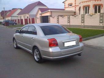 2003 Toyota Avensis Photos
