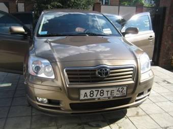 2003 Toyota Avensis Photos